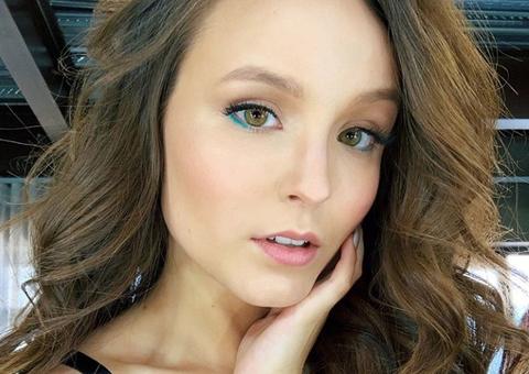 Larissa Manoela posta selfie usando vibrador: 'foi incrível'