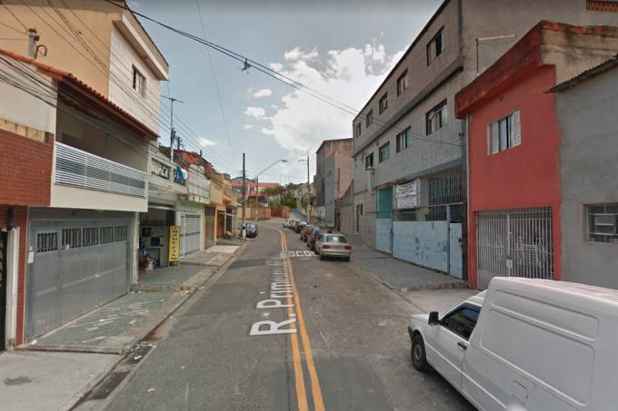 Criança de 1 ano morre após ser mordida no pescoço por cachorro 