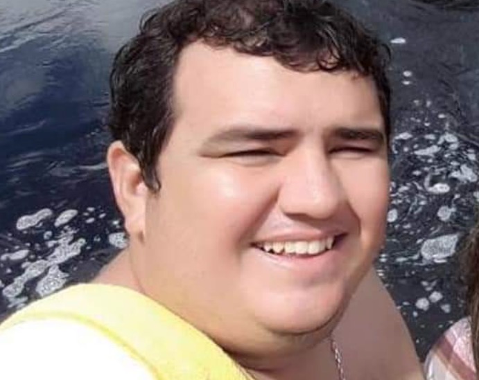 Preso às ferragens, taxista morre ao despencar com carro em barranco na AM 010