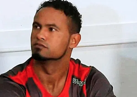 Contrato de goleiro Bruno com time mineiro é rompido após 45 minutos do atleta em campo