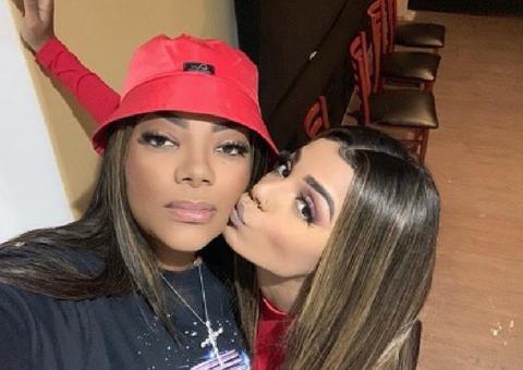 Ludmilla mostra momento íntimo quentíssimo com namorada