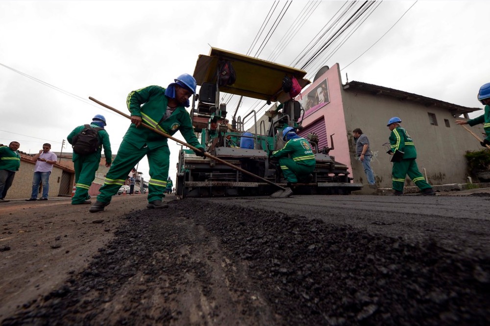 Quase 100 vias serão reconstruídas em Manaus