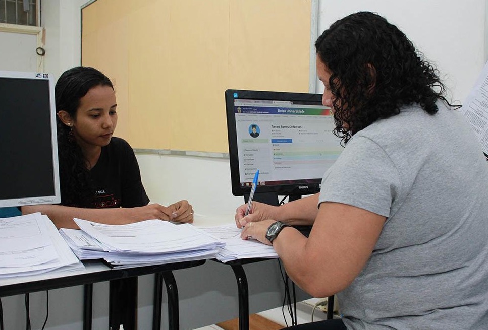 Bolsa Universidade convoca beneficiários para projetos no Hemoam e Implurb em Manaus