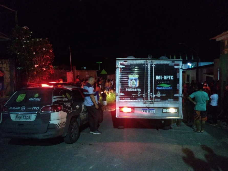 Jovem é brutalmente assassinado com tiros na cabeça em Manaus
