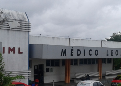 Corpos de 12 vítimas de tiroteio com a PM em Manaus são liberadas pelo IML