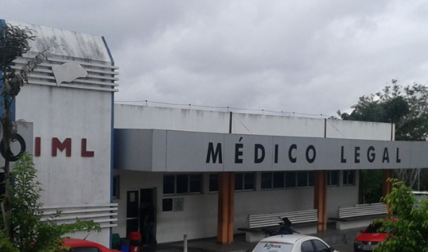 Corpos de 12 vítimas de tiroteio com a PM em Manaus são liberadas pelo IML