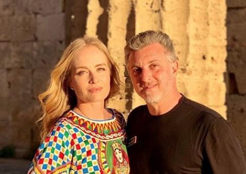 Angélica e Luciano Huck comemoram 15 anos de casamento