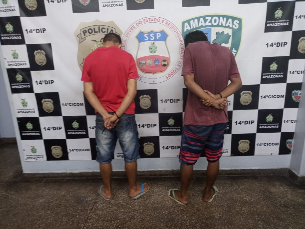 Dupla realiza assalto com arma falsa e apanha da população em Manaus