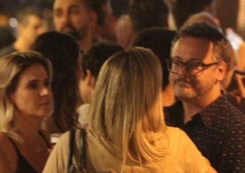 Danton Mello surge com esposa em fotos raríssimas no Rio 