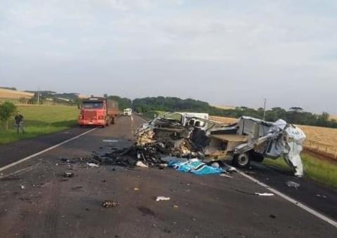 Homem morre e mais de 40 torcedores do Grêmio ficam feridos em acidente no RS