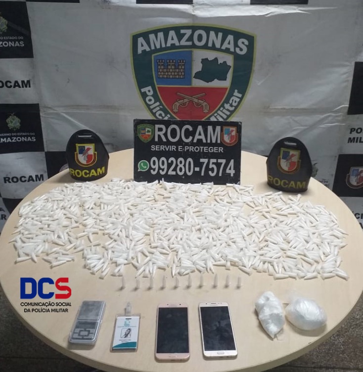 Casal é detido suspeito de traficar drogas em Manaus