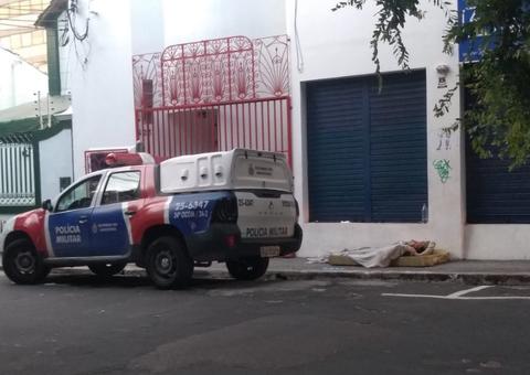 Morador de rua é encontrado morto em Manaus