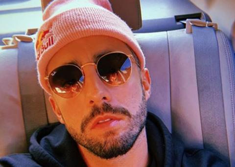 Pedro Scooby e Cintia Dicker aparecem ‘coladinhos’ e aumentam suspeita de romance