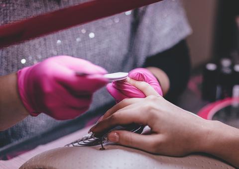 Você pode estar prejudicando o crescimento das suas unhas sem saber