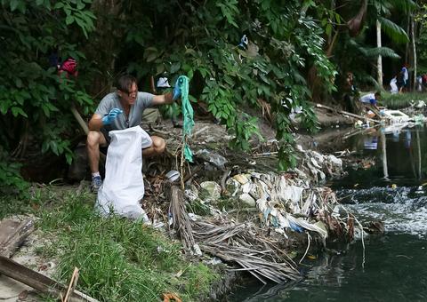 ‘Dia D’ em Manaus terá retirada de resíduos das margens do igarapé do Mindu