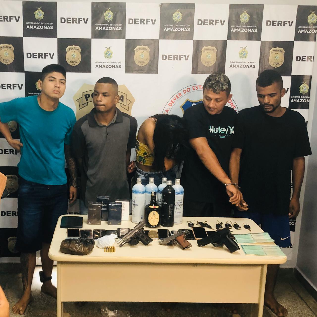 Em Manaus, 'Baby e Bruxa Keka’ são presos por integrar quadrilha que roubava carros