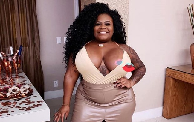 Em vídeo, Jojo Todynho treme bumbum e seios ao som de funk