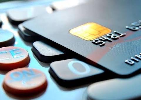 Após movimentar conta corrente da tia falecida, sobrinha é condenada