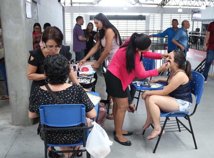 Ação itinerante realiza serviços gratuitos de saúde, beleza e sociais neste sábado em Manaus