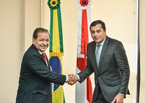 Governador dá posse ao novo controlador-geral do Amazonas