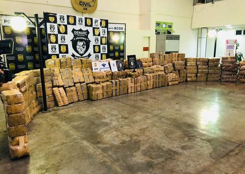 Drogas avaliadas em R$7 milhões são apreendidas em barco próximo a Manaus