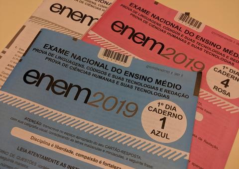 Após prova do Enem vazar na web, PF faz buscas nas casas de mulheres que aplicaram exame