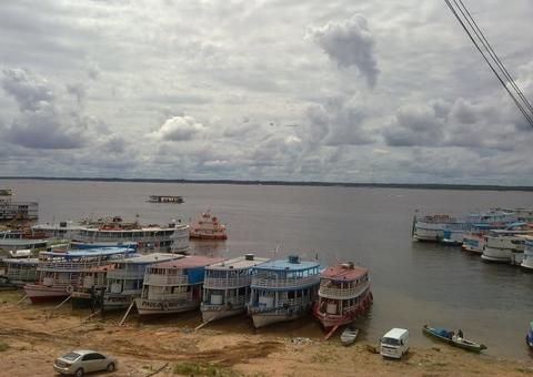 Homem é atingido com facadas e agressor é linchado por populares na Manaus Moderna