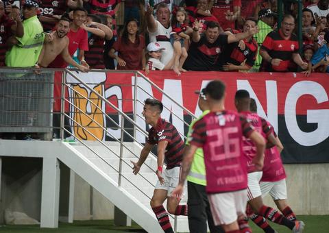 Imparável, Flamengo vira para cima do Bahia e já pode ser campeão no domingo