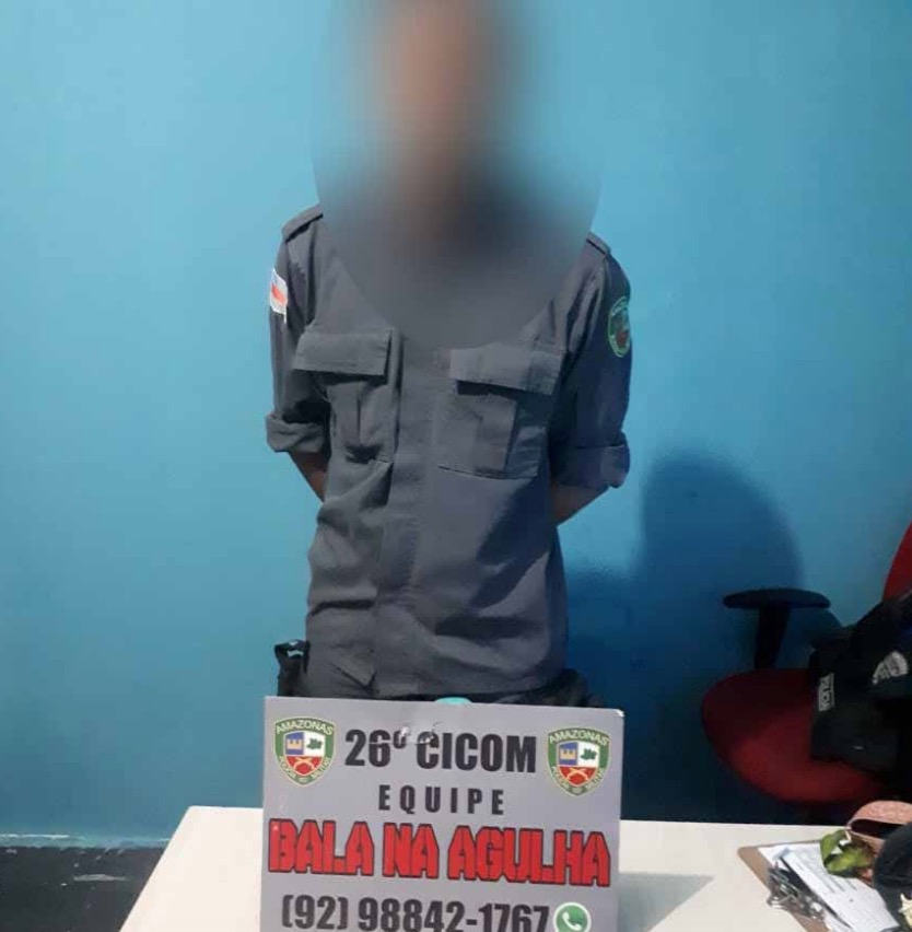 Falso policial é preso com arma de fogo em Manaus
