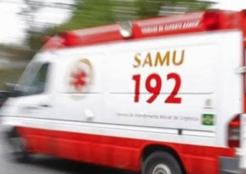 Jovem é encurralado e baleado 4 vezes na entrada de beco em Manaus