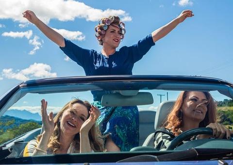 Dona Hermínia quer curtir a vida no trailer de Minha Mãe é uma Peça 3