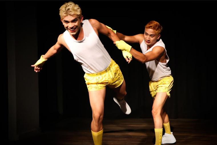  Grupo Jurubebas de Teatro apresenta o pássaro interplanetário 'Menino TK ' nesta quinta