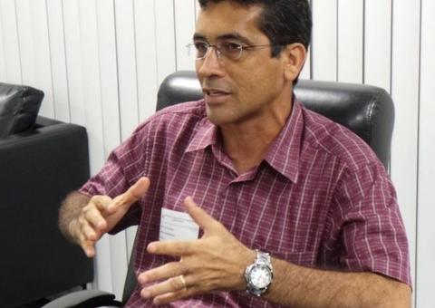 Ex-prefeito é condenado à prisão por desviar R$ 50 mil para pagar PM no Amazonas 