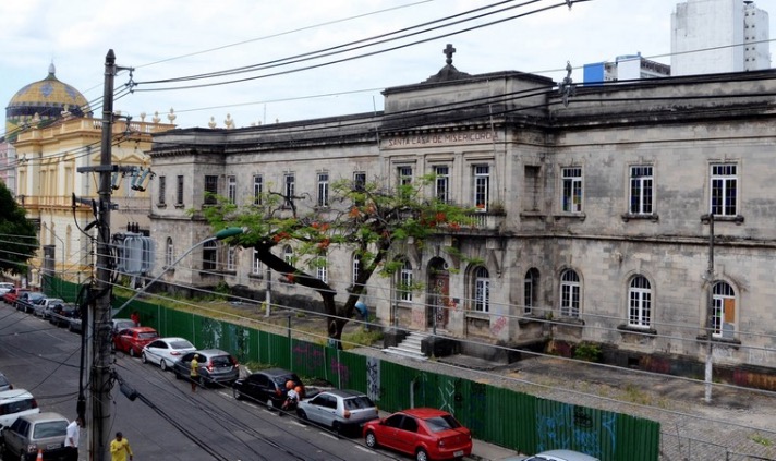 Prédio da Santa Casa de Manaus deve ir à leilão na próxima semana 
