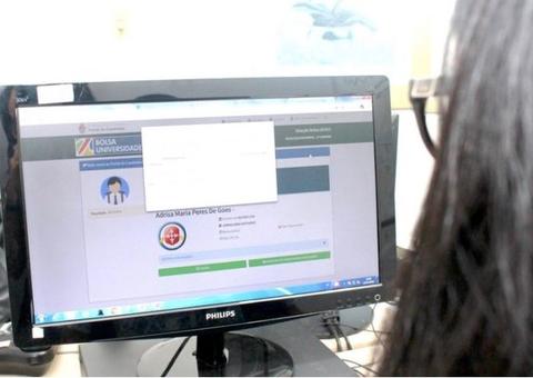 Grande número de acessos gera instabilidade no site do Bolsa Universidade em Manaus 