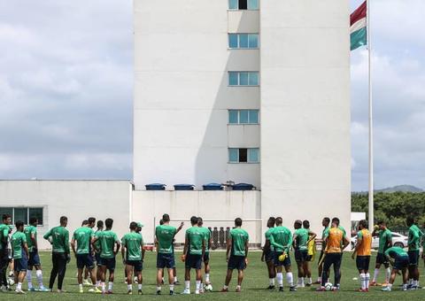 Fluminense define o goleiro titular para jogo contra Atlético-MG