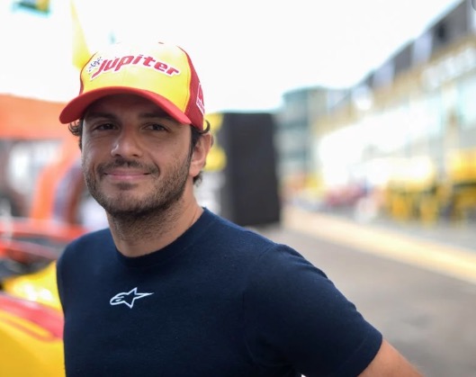 Morre ex-piloto da Stock Car que teve 80% do corpo queimado em queda de avião