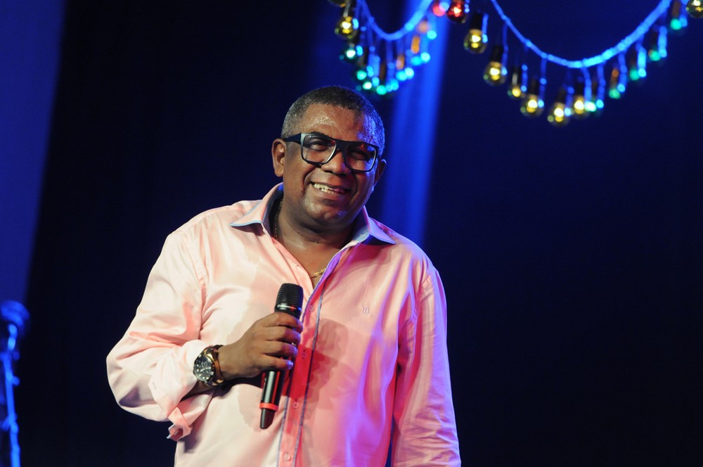 Após lutar 4 anos contra doença, morre aos 65 anos o 'Príncipe do Pagode'