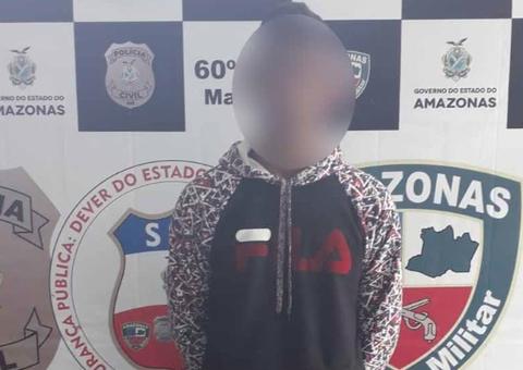 Novinho é preso com mochila recheada de maconha em barco no Amazonas