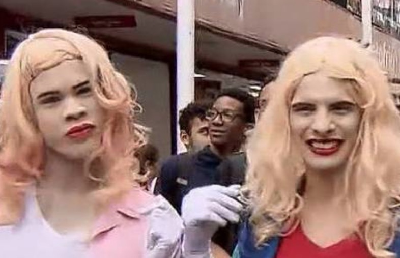 'As branquelas' sofrem assalto à mão armada: 'sequestraram nosso poodle de pelúcia'