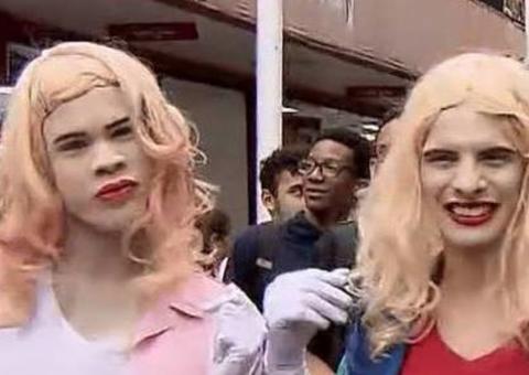 'As branquelas' sofrem assalto à mão armada: 'sequestraram nosso poodle de pelúcia'