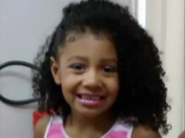 Tiro que matou a menina Ágatha partiu de arma da PM