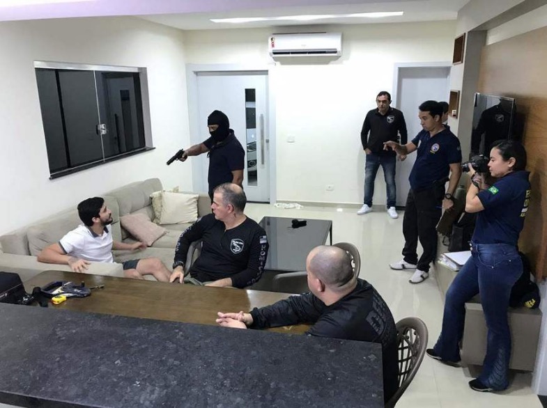 Caso Flávio: Reconstituição é repleta de contradições de suspeitos, diz polícia