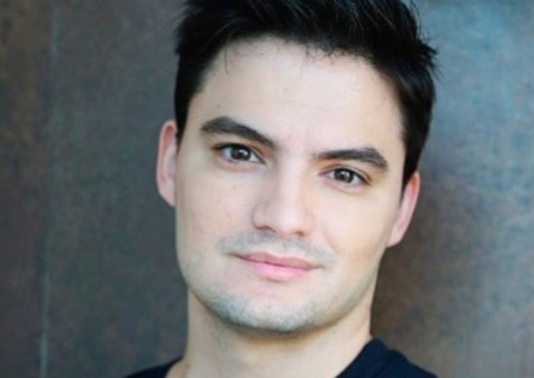 Felipe Neto distribui dinheiro para seguidores em rede social; Entenda 