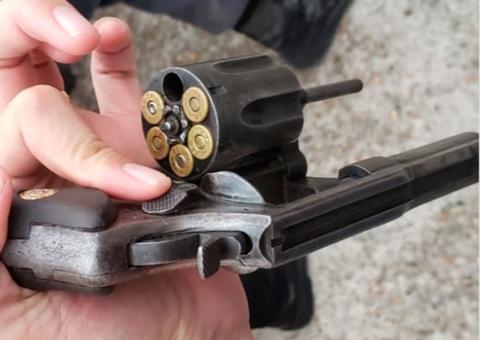 Homem sofre sessão de espancamento após assaltar autoescola em Manaus