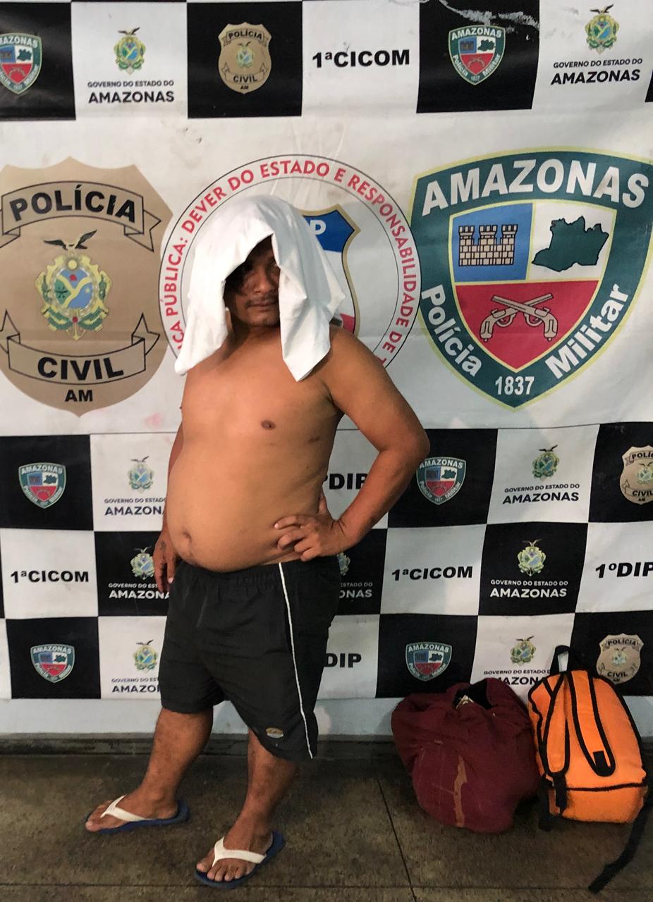 Enciumado, homem tenta matar companheiro com facada no pescoço em Manaus