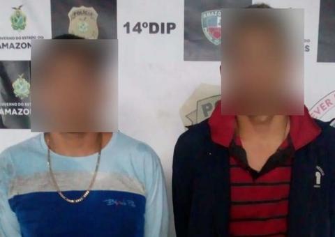 Dupla tenta fugir da polícia mas acaba presa com moto roubada em Manaus