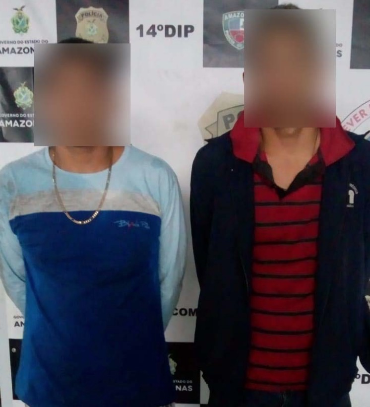 Dupla tenta fugir da polícia mas acaba presa com moto roubada em Manaus