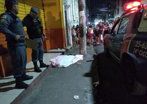 Casal é assassinado a tiros em via pública em Manaus