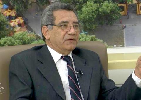 Ex-reitor da UEA morre de infarto em Manaus